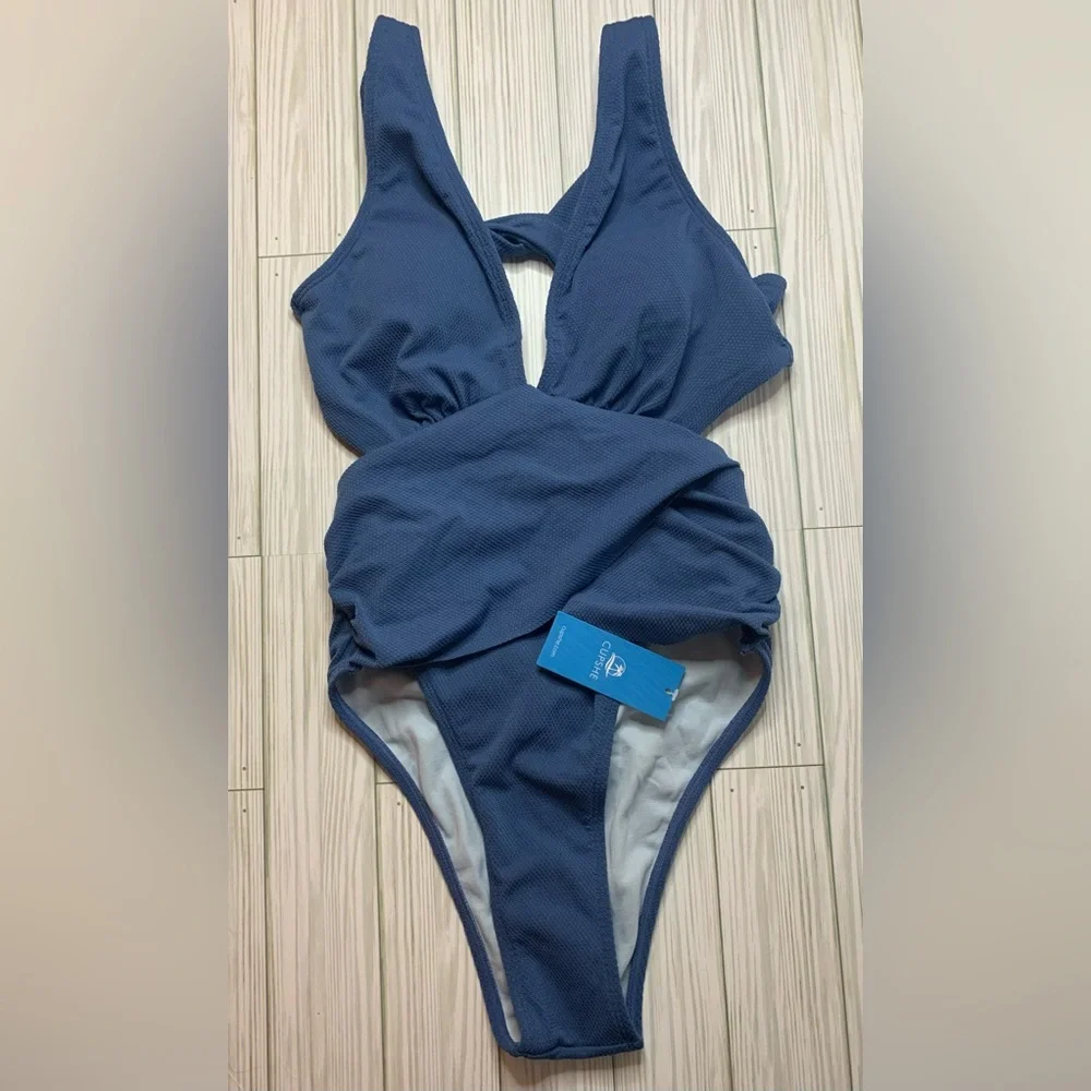NWT Cupshe one piece v-neck with cut-outs-Navy Women’s Small - Picture 1 of 7
